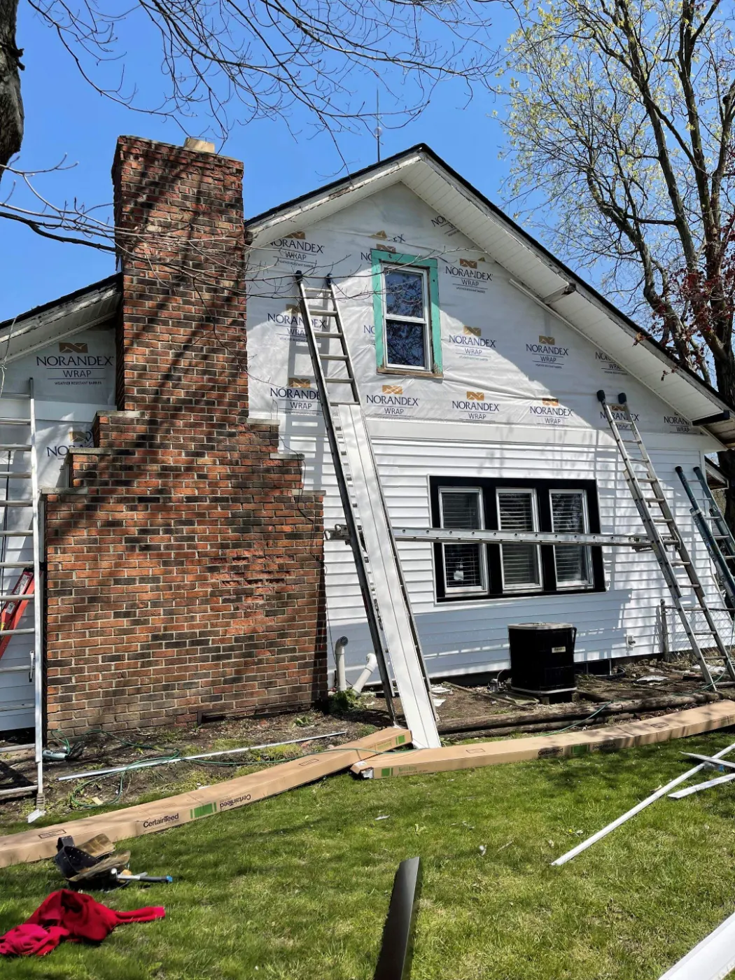 Fiber cement siding installed on a Bentley Oaks home